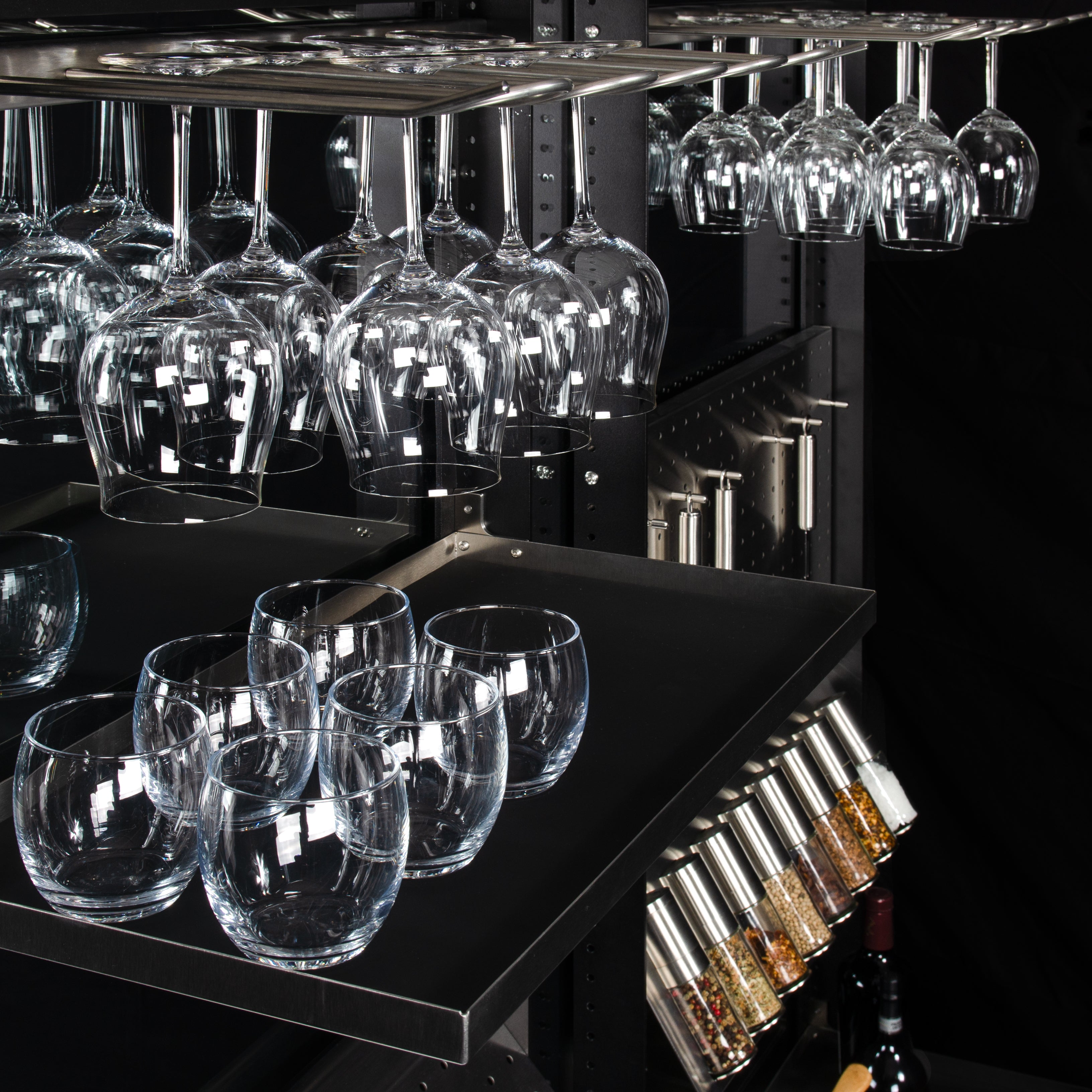 Glass holer for 18 stemware / stainless steel