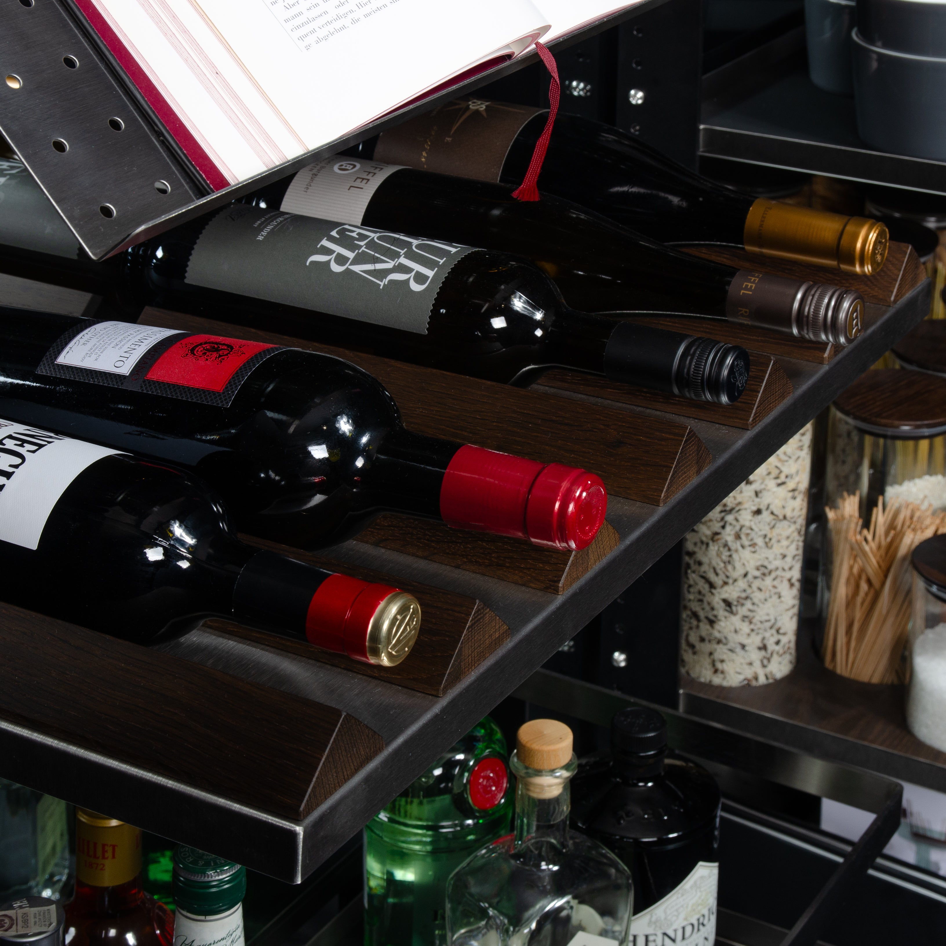 Wine shelf wood / stainless steel / black oak