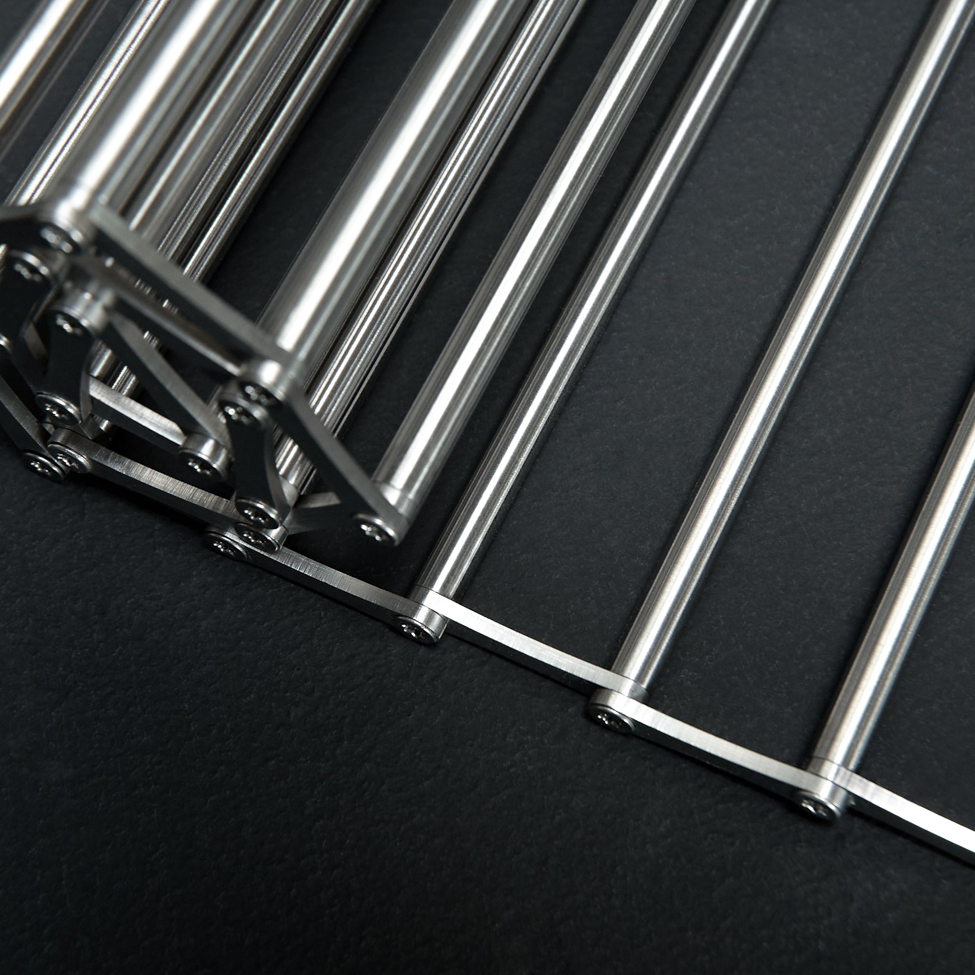 ROLL trivet