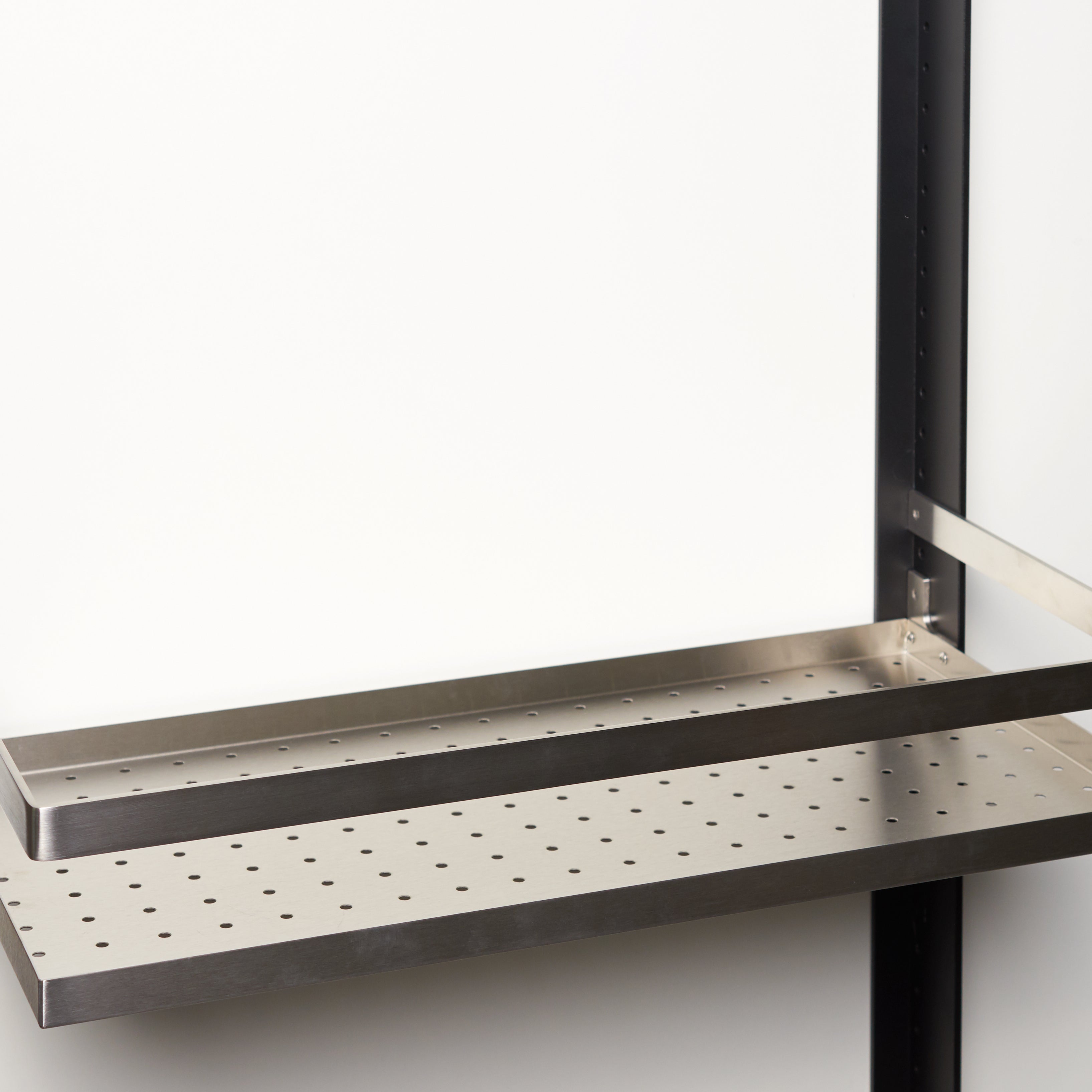Shelf, perforated sheet with edge and rail / stainless steel