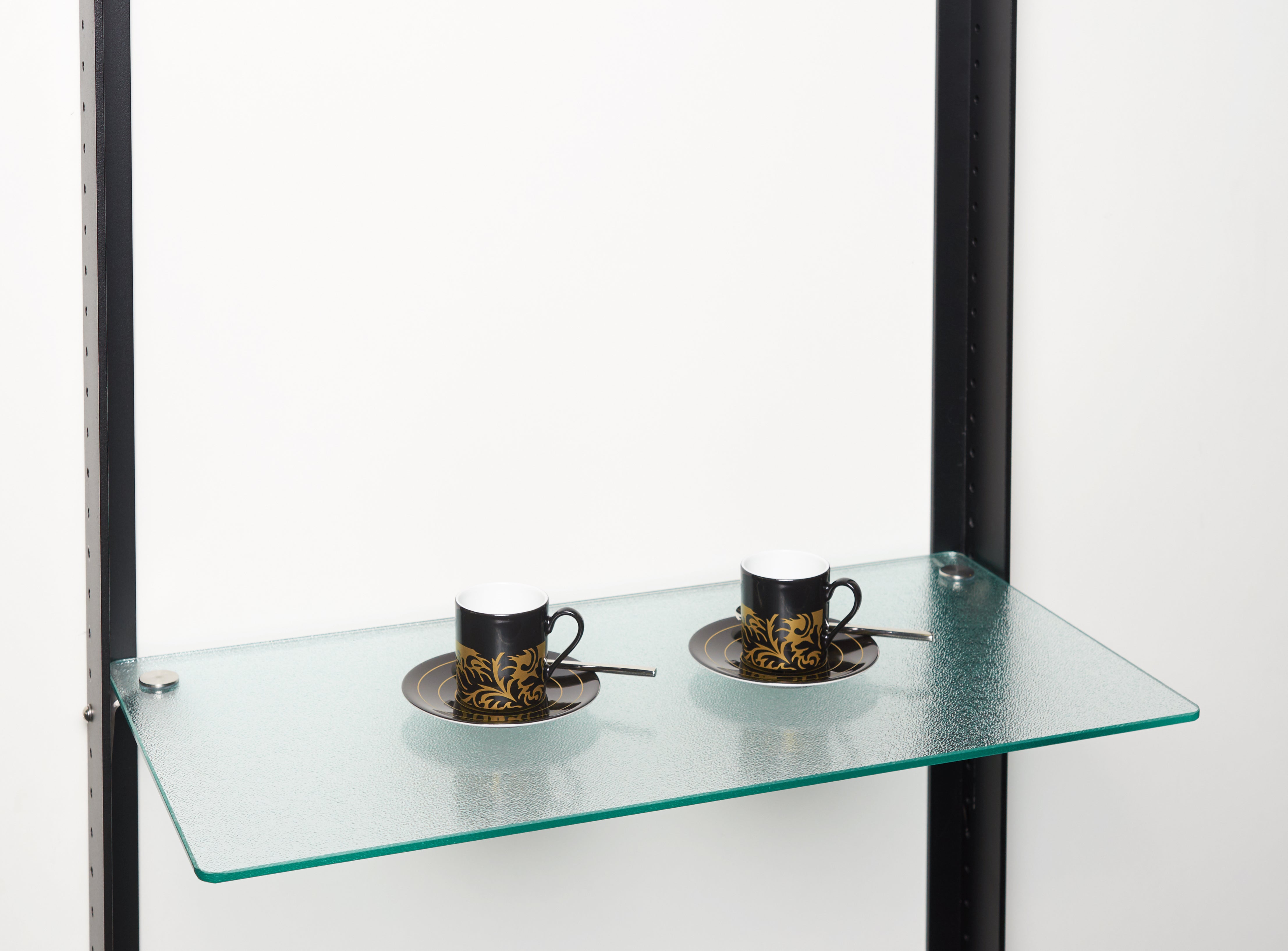 Shelf / glass