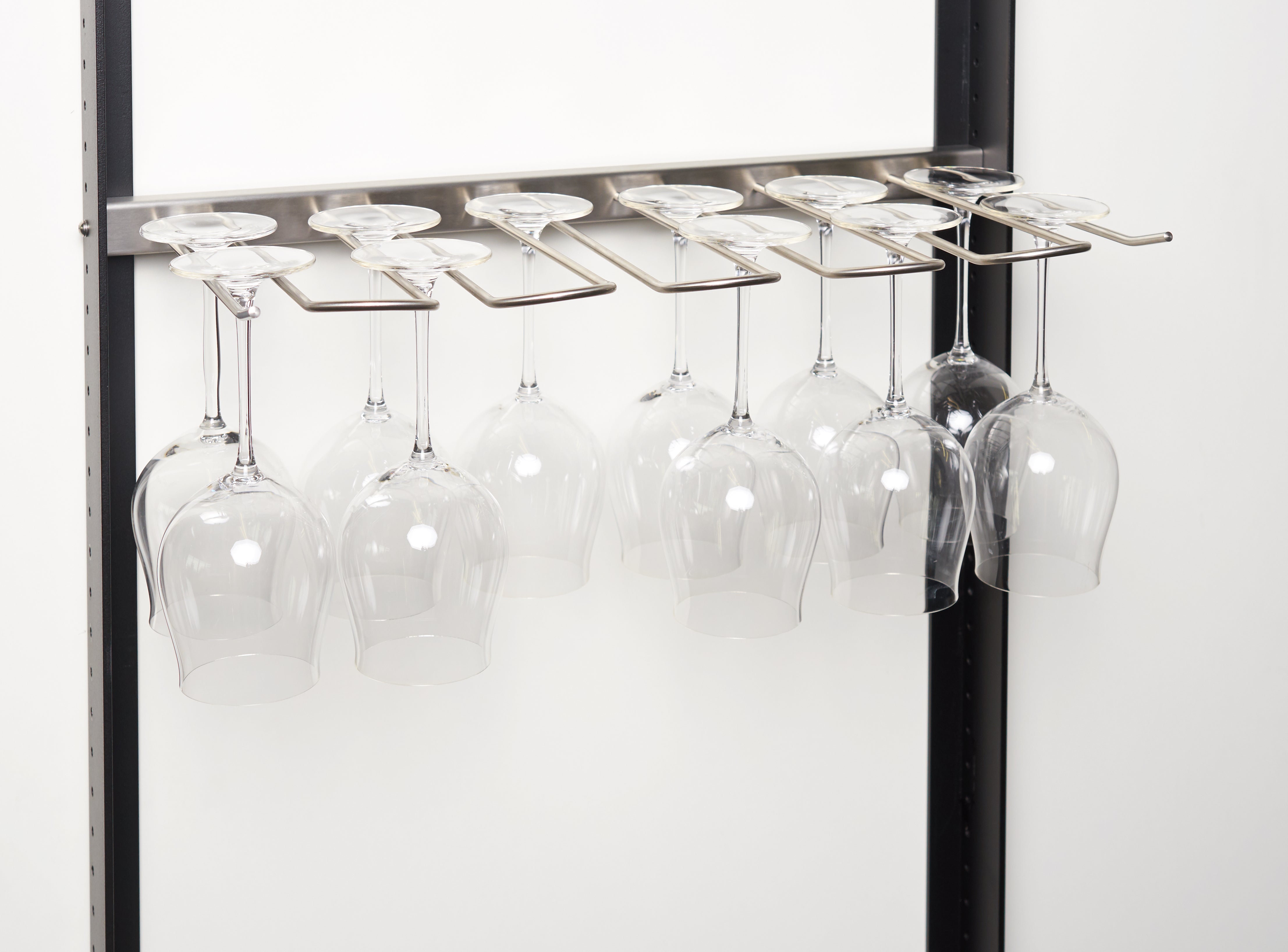 Glass holer for 18 stemware / stainless steel