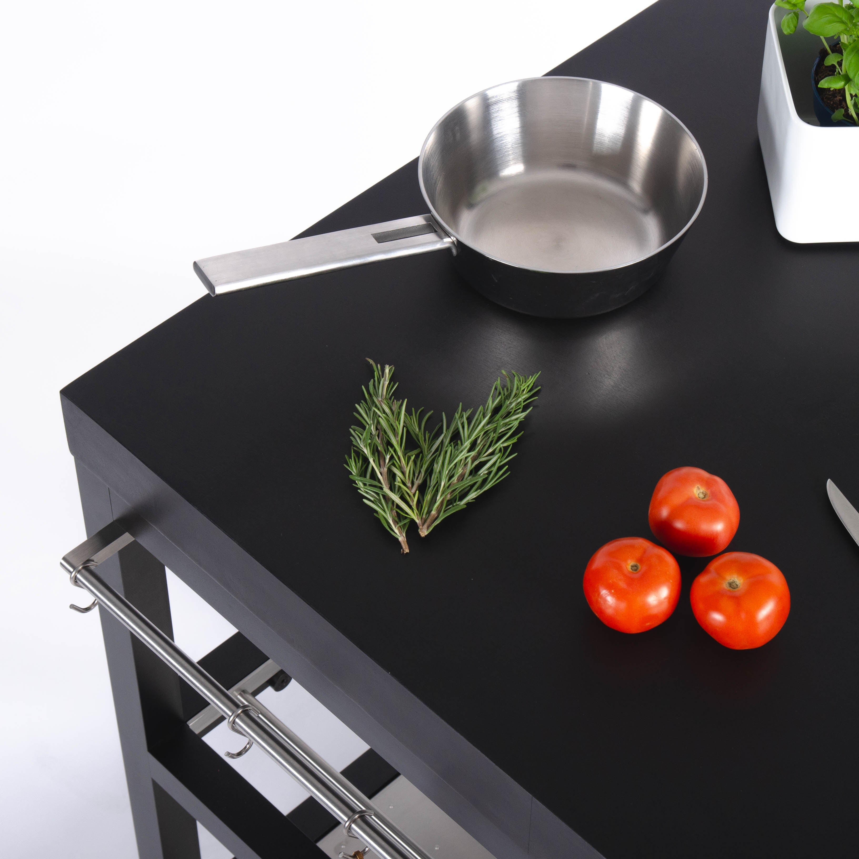 unit one black
